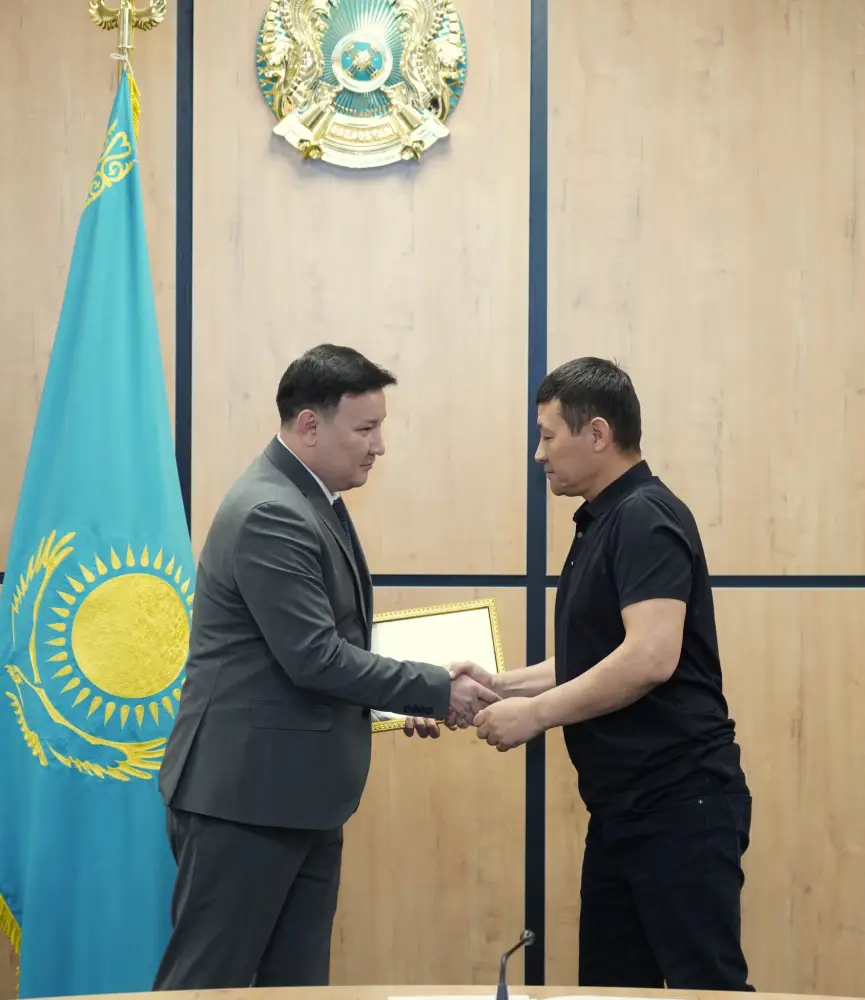 ТУРКЕСТАН: НАГРАЖДЕНЫ ПОБЕДИТЕЛИ ЮНОШЕСКИХ АЗИАТСКИХ ИГР (5)