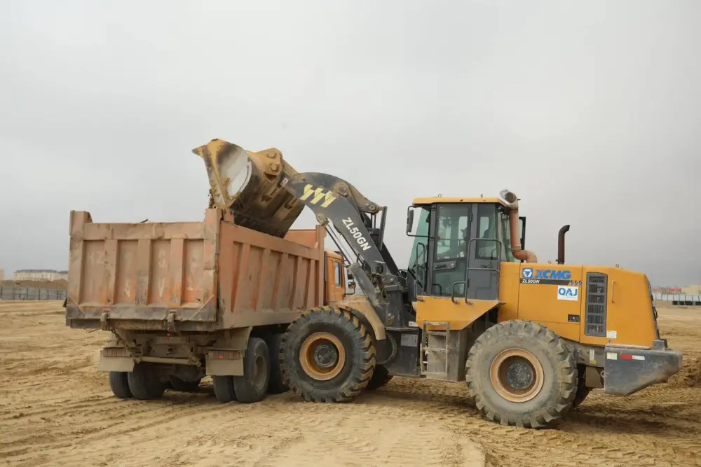 Нурдaулет Килыбай ознакомился со строительством автовокзала в Актау (4)