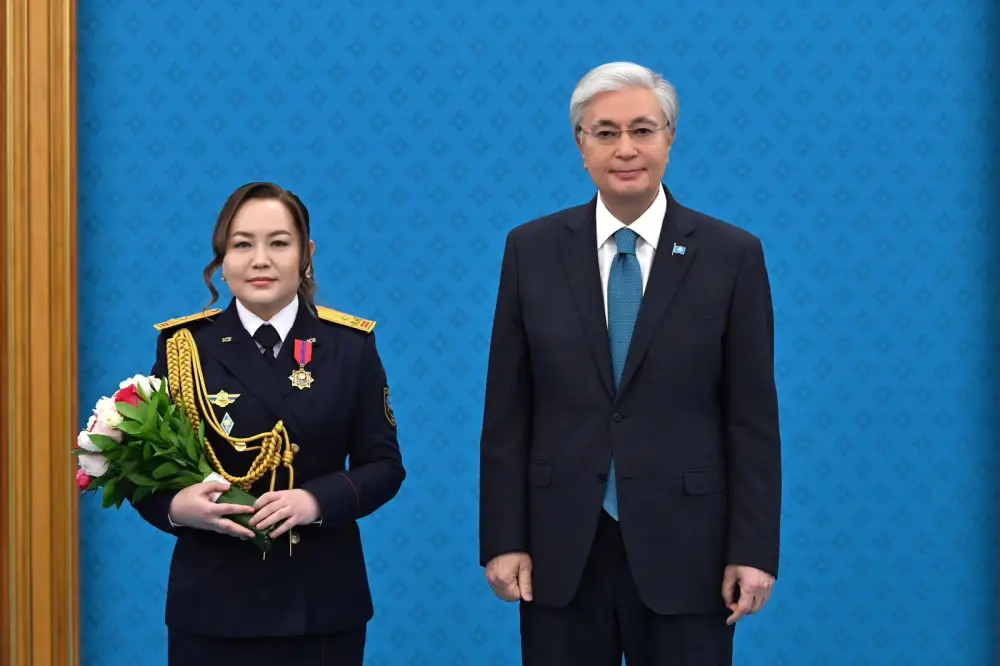 Сотрудницы МЧС Казахстана награждены государственными наградами в канун Международного женского дня (3)