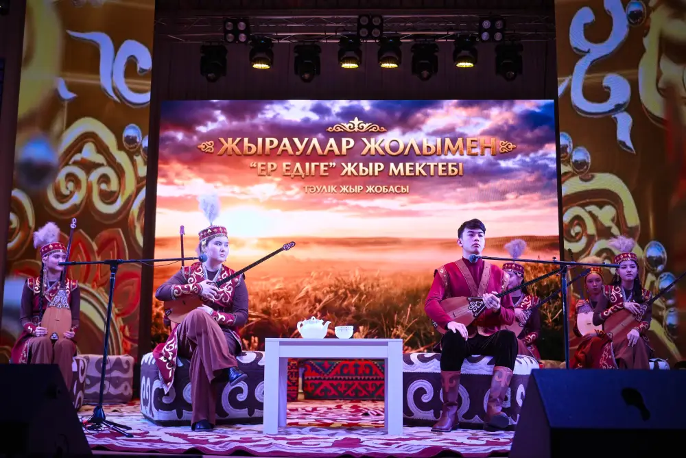 Наурызнама–2026: В Актобе проходит 24-часовой вечер жырау в рамках Дня культуры и национальных традиций (8)