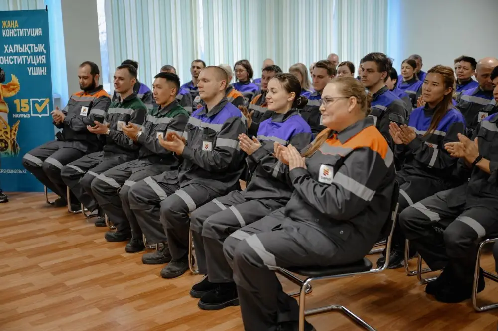 Аким области встретился с коллективом АО «Севказэнерго» (4)