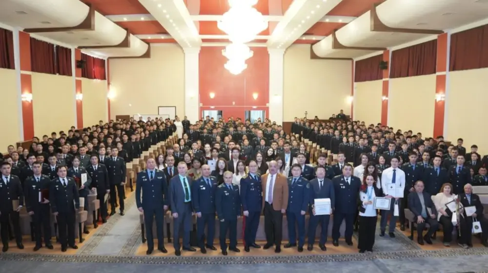 Итоги республиканского конкурса подвели в Карагандинской академии (3)