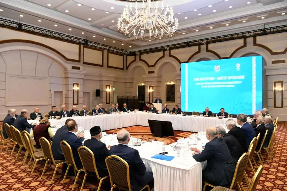 В столице ветераны обсудили проект новой Конституции (2)