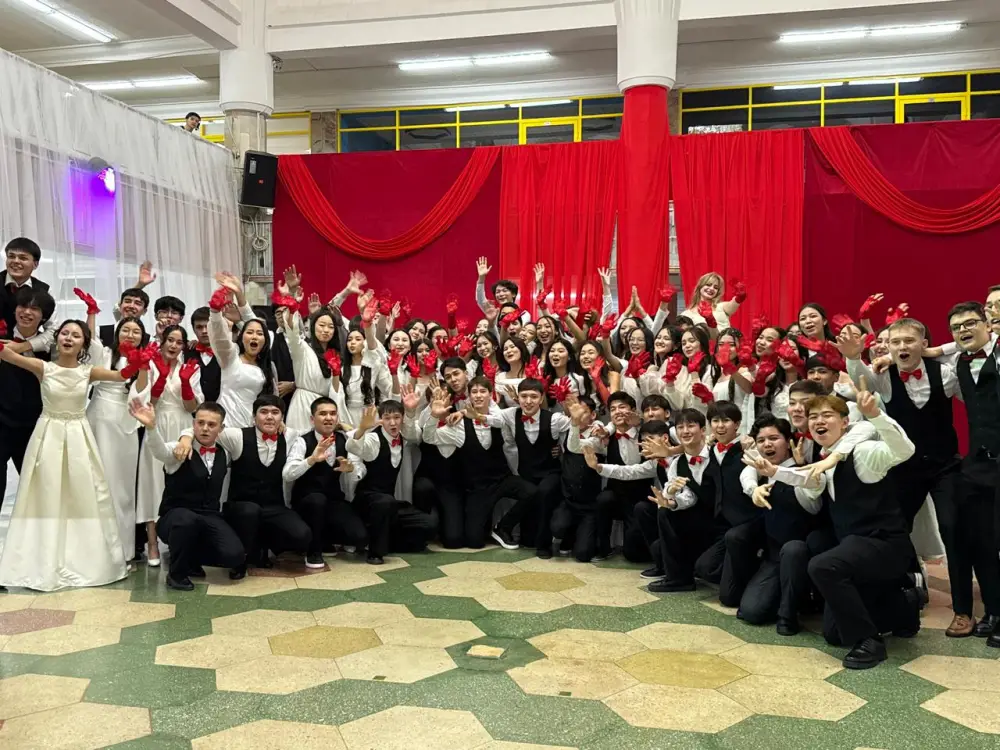 Торжественный бал «Симфония весны» прошел в Астане (5)