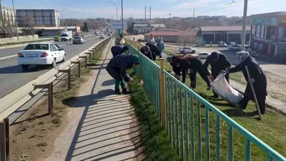 Субботник в Сарыагаше: улучшение санитарного состояния и борьба с несанкционированными свалками Павлодаре