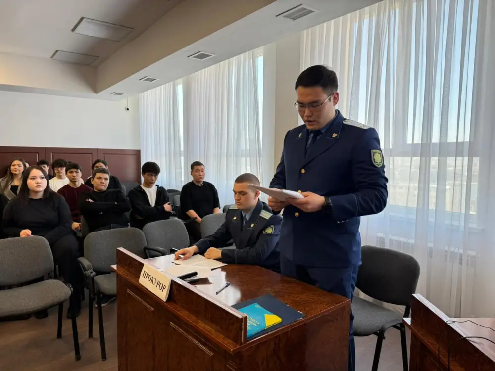 «Закон и порядок»: Симуляционные судебные процессы для студентов и школьников провели в Астане (5)