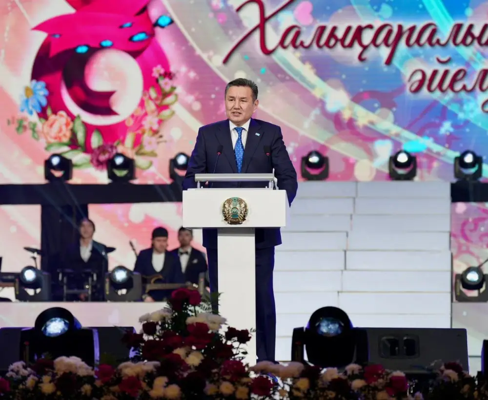 Награды женщинам Восточного Казахстана к 8 Марта Павлодаре