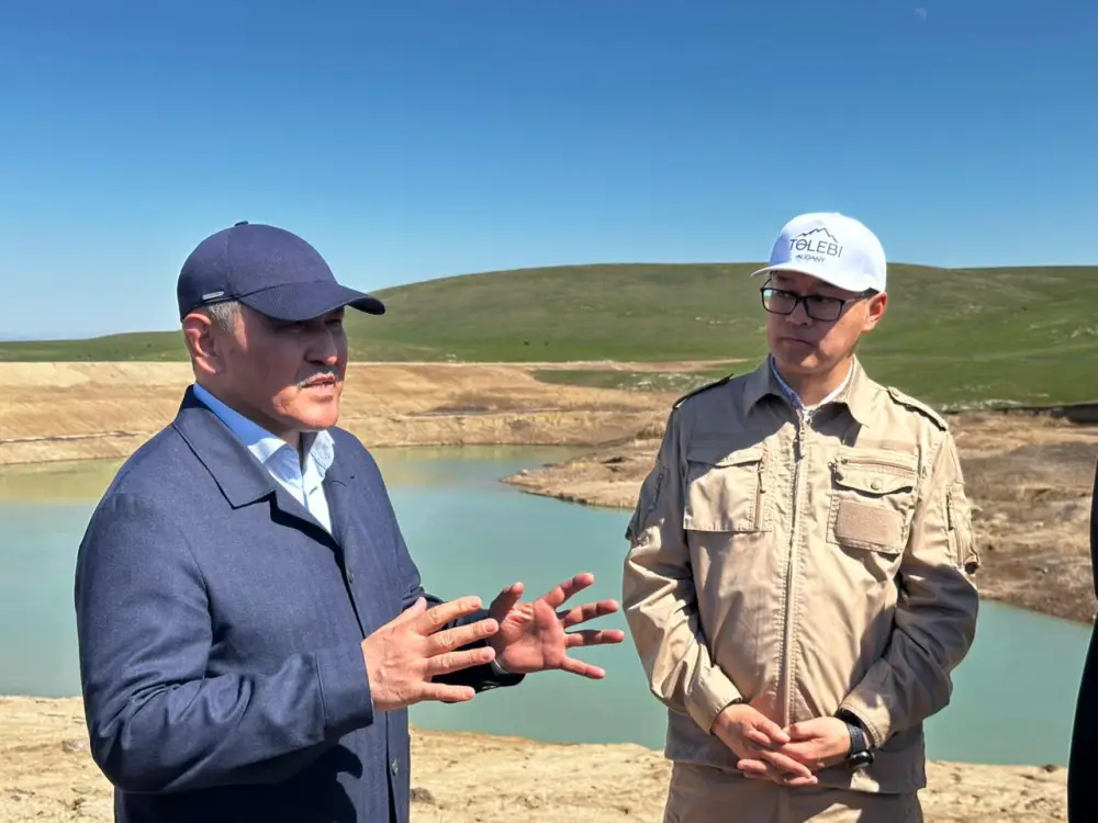 Строительство водохранилища Каракуыс в Толебийском районе Казахстана Павлодаре
