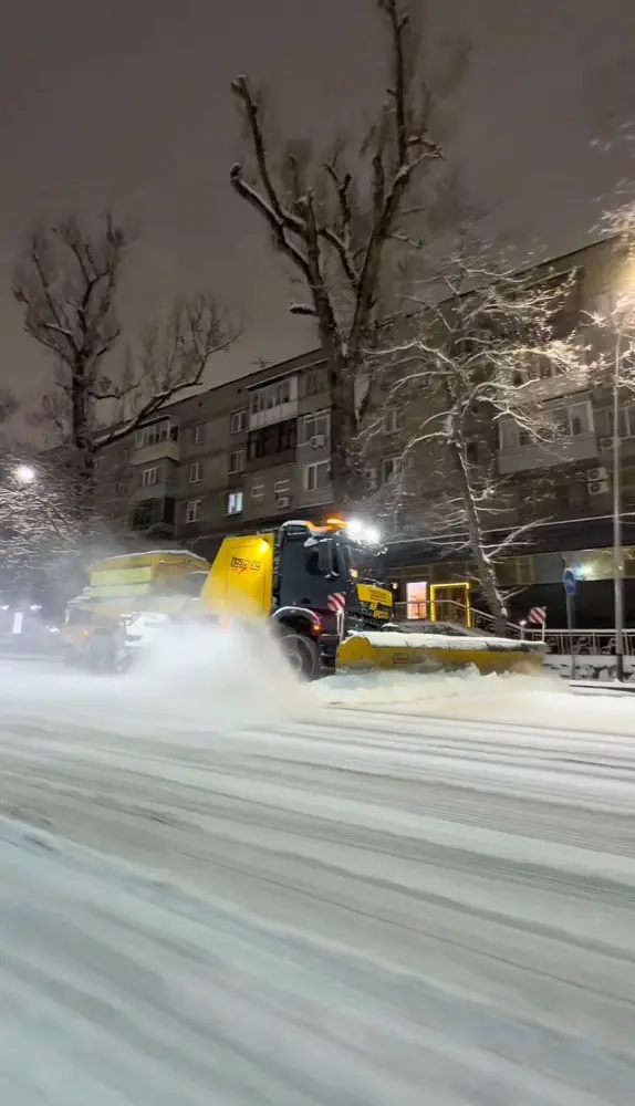 Снегопад в Алматы: коммунальные службы mobilизировали 75 бригад и 2710 рабочих Павлодаре