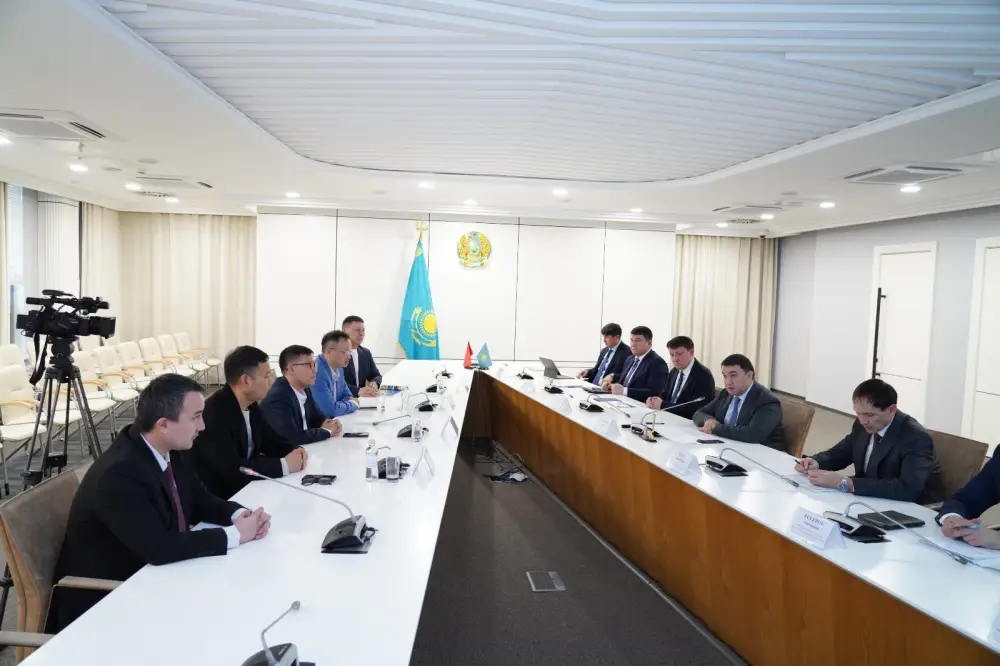 Китайцы строят будущее Туркестана: туристы в пути! Павлодаре