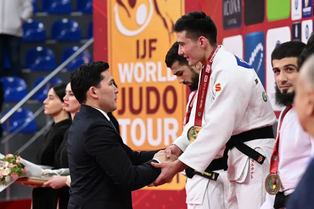 Завоевание золота казахстанским дзюдоистом на турнире в Тбилиси: позитивный сигнал перед Азиатскими играми Павлодаре