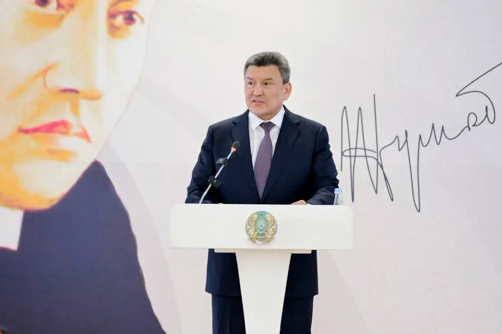 105-летие газеты Soltüstık Qazaqstan награды модернизация новый служебный автомобиль Павлодаре