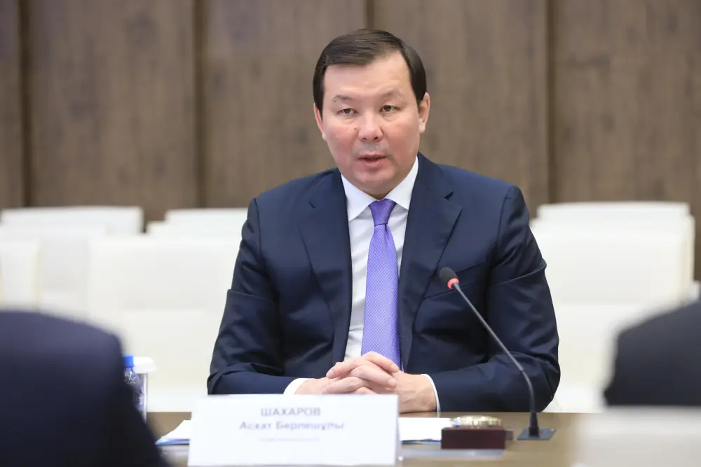 Малый бизнес в фокусе: Шахаров и Шарлапаев обсуждают! Павлодаре