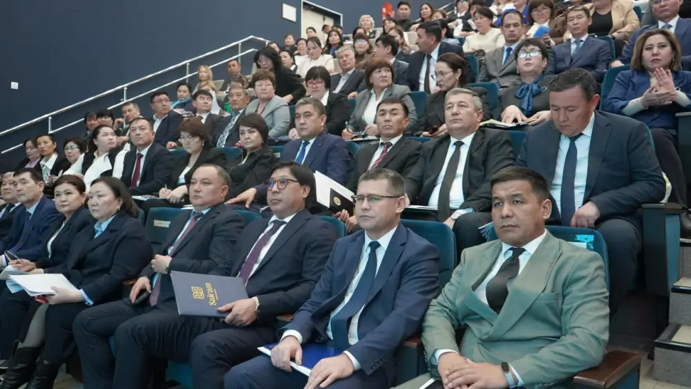 Туркестан: Обсуждение качества образования и его влияние на социальное развитие региона Павлодаре