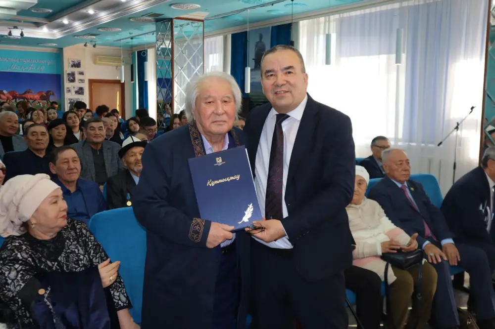 Встреча в Национальной академической библиотеке РК посвященная 80-летию поэта Серика Тургынбекулы Павлодаре