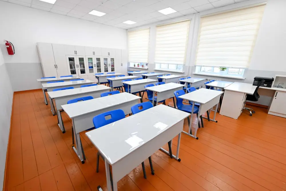 Аким области посетил образовательные объекты Аягозского района (10)