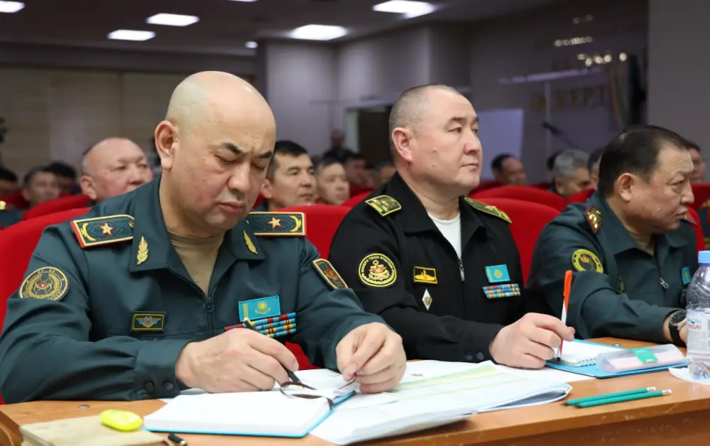 Министр обороны определил приоритеты боевой подготовки Вооруженных сил (8)