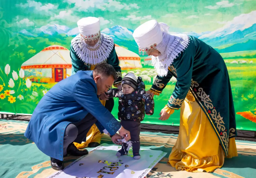 Көрісу күні широко отметили в городе Конаев (3)