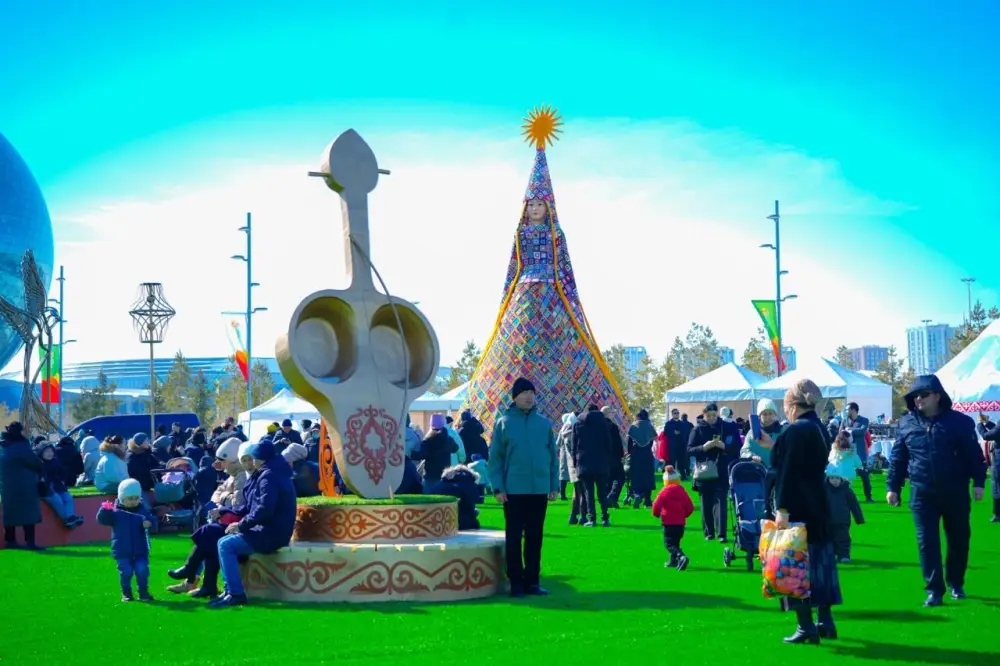 Нити единства: инсталляция, связывающая поколения в Астане Павлодаре