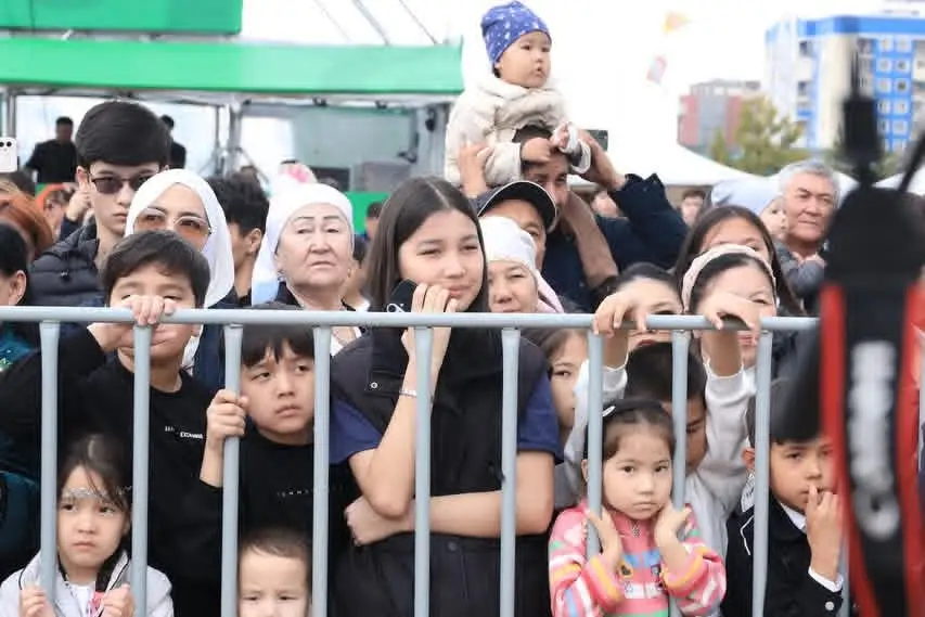 Праздник Наурыз в Шымкенте наполнил город музыкой и радостью (9)