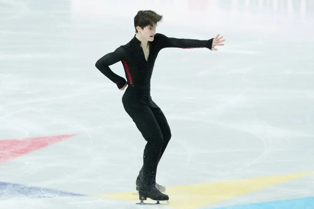 Диас Джиренбаев дебютировал на чемпионате мира (4)