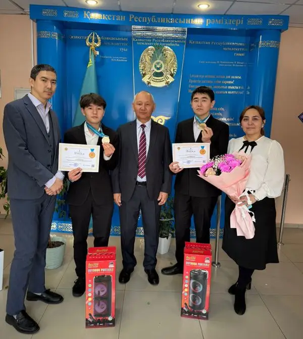 Ракетная платформа и бионический робот: карагандинцы взяли золото на национальном конкурсе (3)