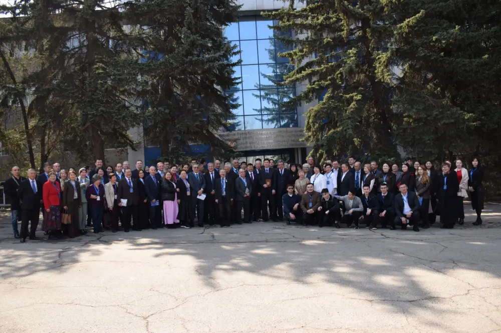 V Международная конференция «Абишевские чтения – 2026» прошла в честь 90-летия Жанторе Абишева (9)