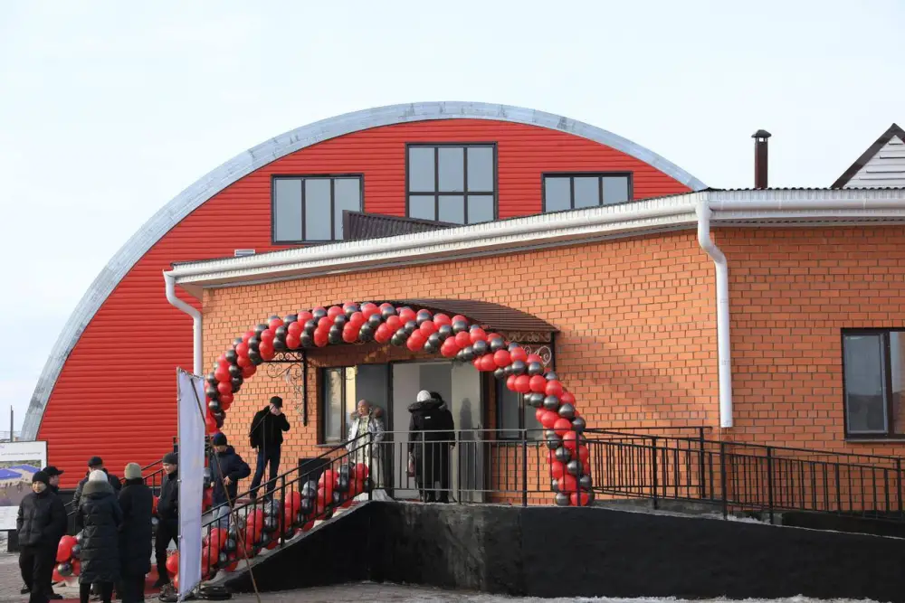 В Шалкаре открылся ФОК с первым в истории района плавательным бассейном (8)