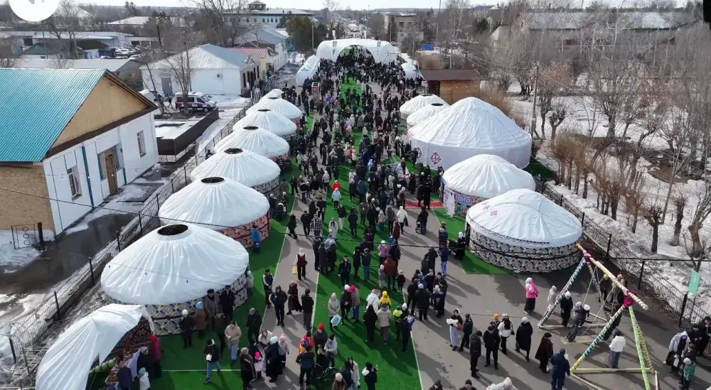 Наурыз в Явленке: впервые торжественное открытие на центральной площади с участием главы области Павлодаре