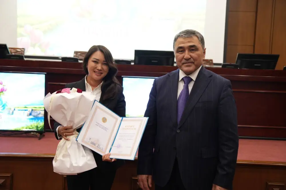 В честь Международного женского дня работницы водной отрасли удостоены государственных и ведомственных наград (7)