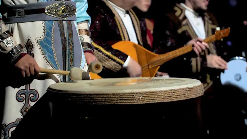 Кюй «Шернияз» и песня «Наурыз» прозвучали в исполнении 5 тысяч музыкантов в Астане (6)