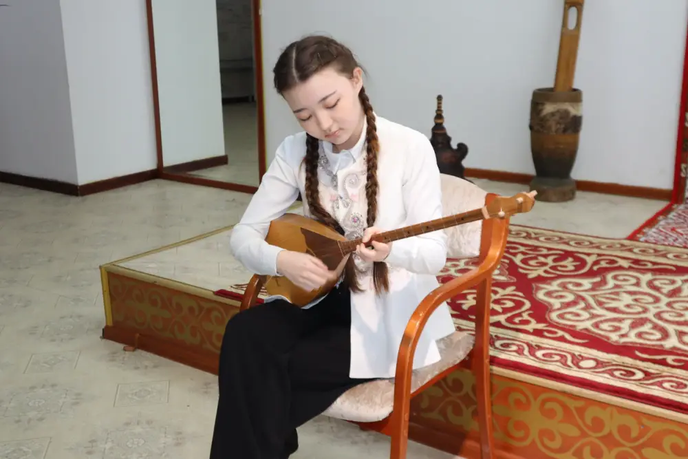 В честь дня «Шаңырақ» в библиотеках страны прошли встречи, посвященные семейным ценностям Павлодаре