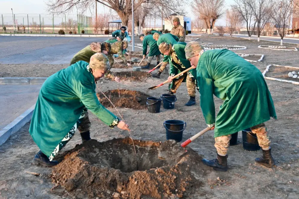 В честь Жаңару күні во всех гарнизонах прошла экологическая акция (5)