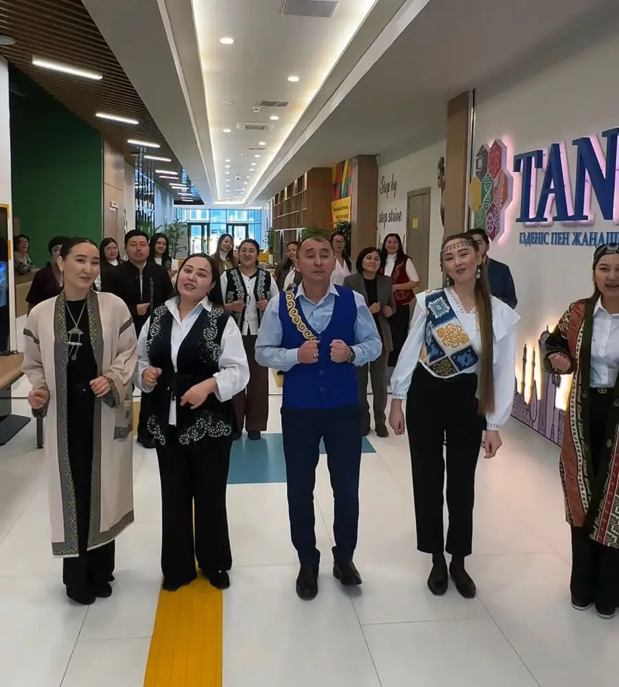 Педагоги Астаны инициируют тренд благодарности, укрепляя профессиональные связи и культурные ценности Павлодаре