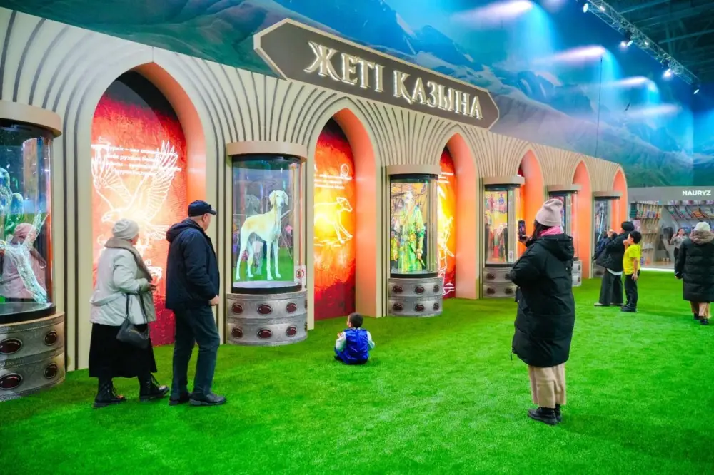В Астане открыли голографическое шоу «Жеті қазына» на Наурыз (9)