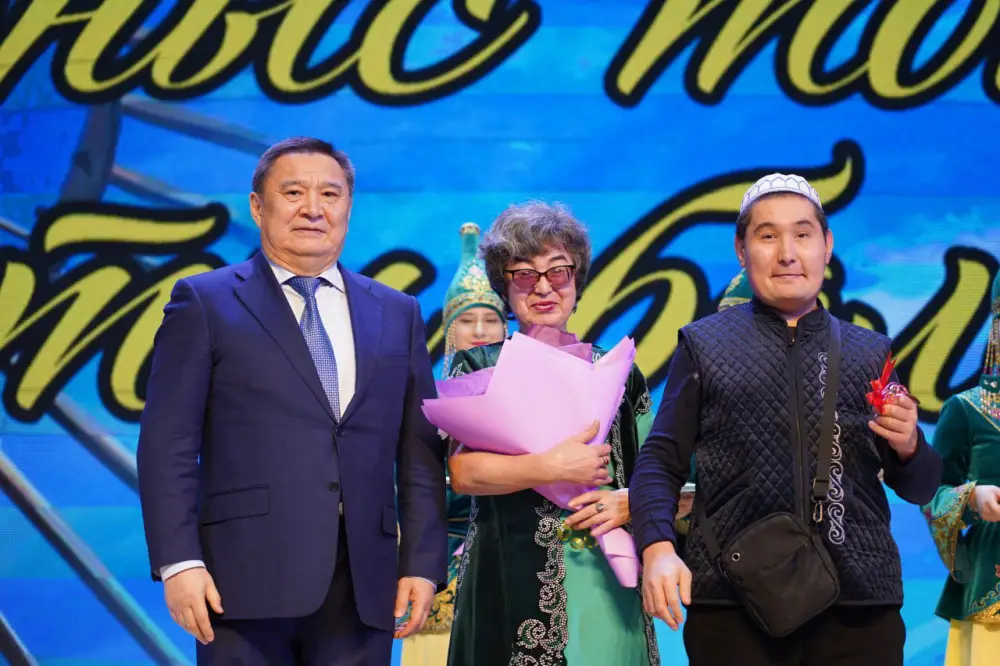 В преддверии Наурыза жители Бурабайского района получили квартиры (10)