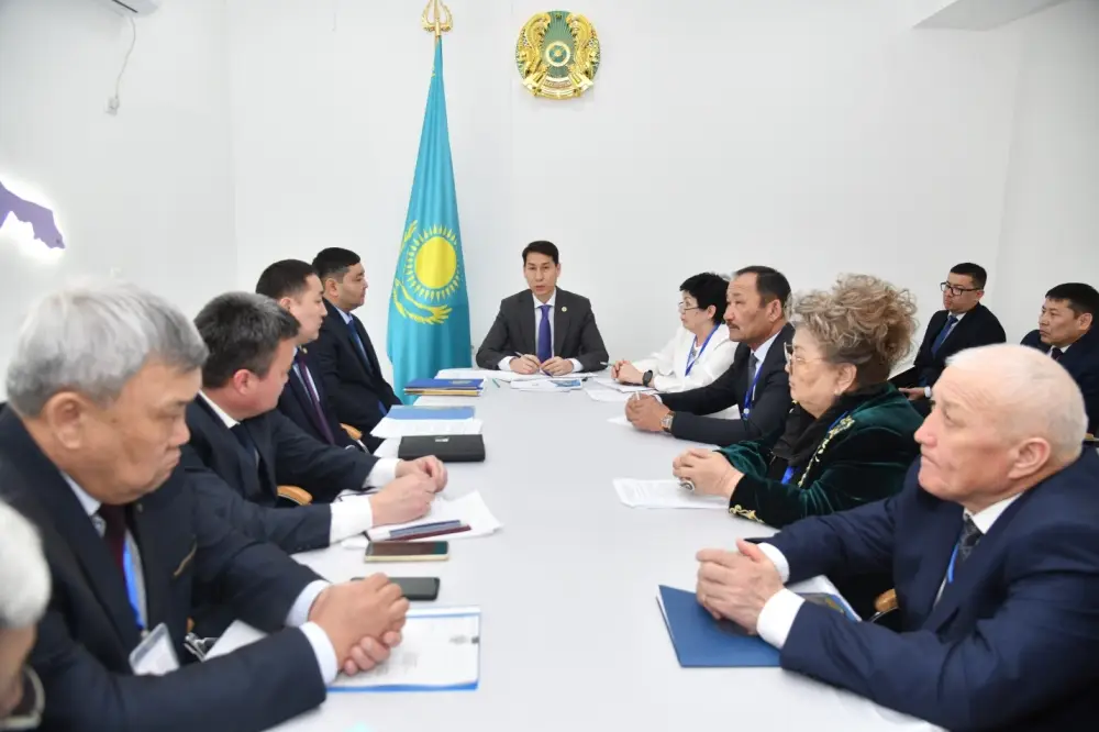 Международное внимание к подготовке референдума в Казахстане: визит Азамата Айманакумова в Атырау Павлодаре