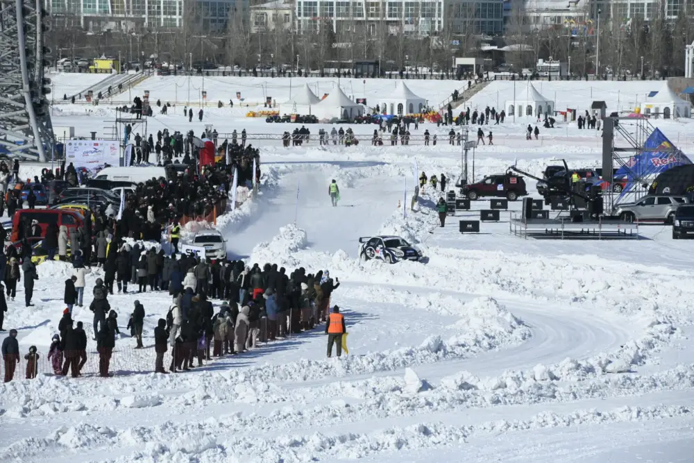 Традиционная ледовая гонка прошла на реке Есиль в Астане (5)