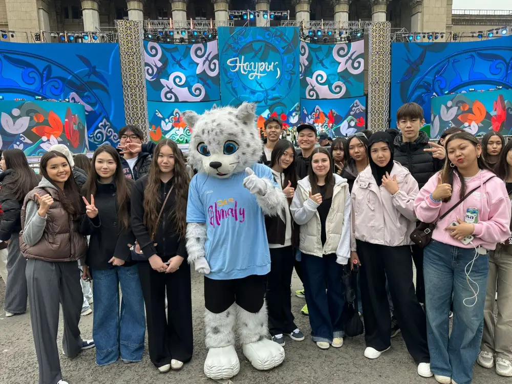 Наурызнама: молодёжь Алматы разожгла огонь единства на «Тазару күні» Павлодаре