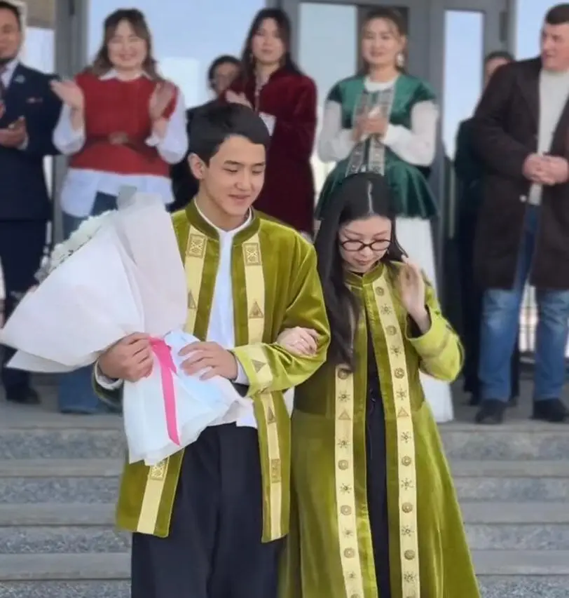 Предложение на референдуме в Узынагаше Елжана Ерболулы Жанерке Павлодаре