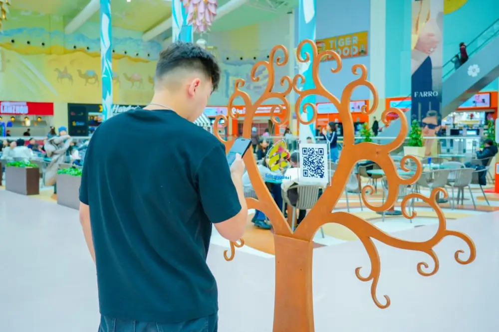 «Армандар әлемі»: в Астане установили «Дерево желаний» (2)