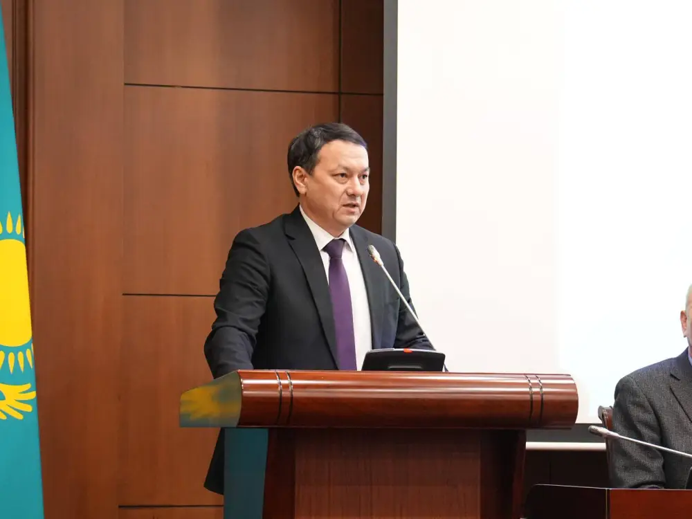 В Министерстве экологии состоялась встреча с членами Общенациональной коалиции по разъяснению проекта новой Конституции (2)