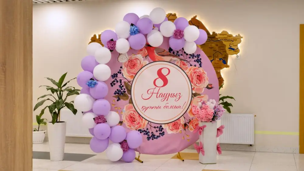 В Астане прошел хоровой челлендж, посвященный Международному женскому дню, с участием школьников и детей из детсадов. Павлодаре