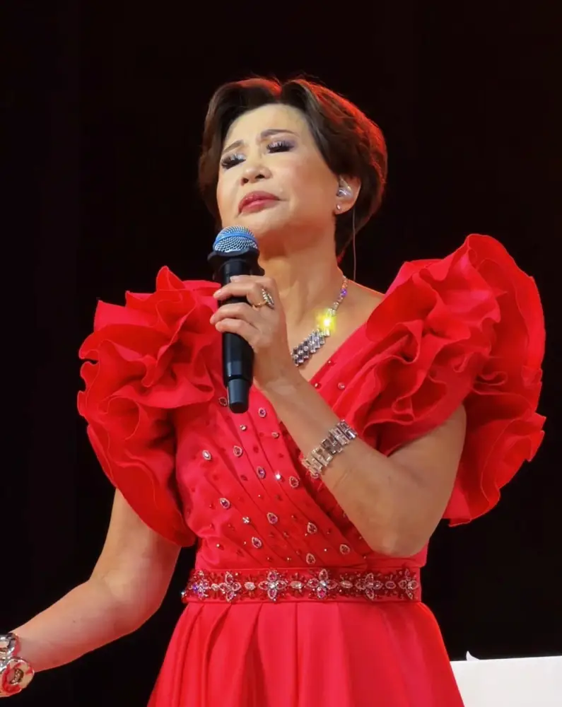 Концерт Розы Рымбаевой в Актобе 50-летие творческой деятельности уважение зрителей Павлодаре