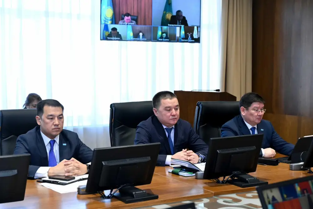 В области Абай обсудили актуальные вопросы сферы образования (8)