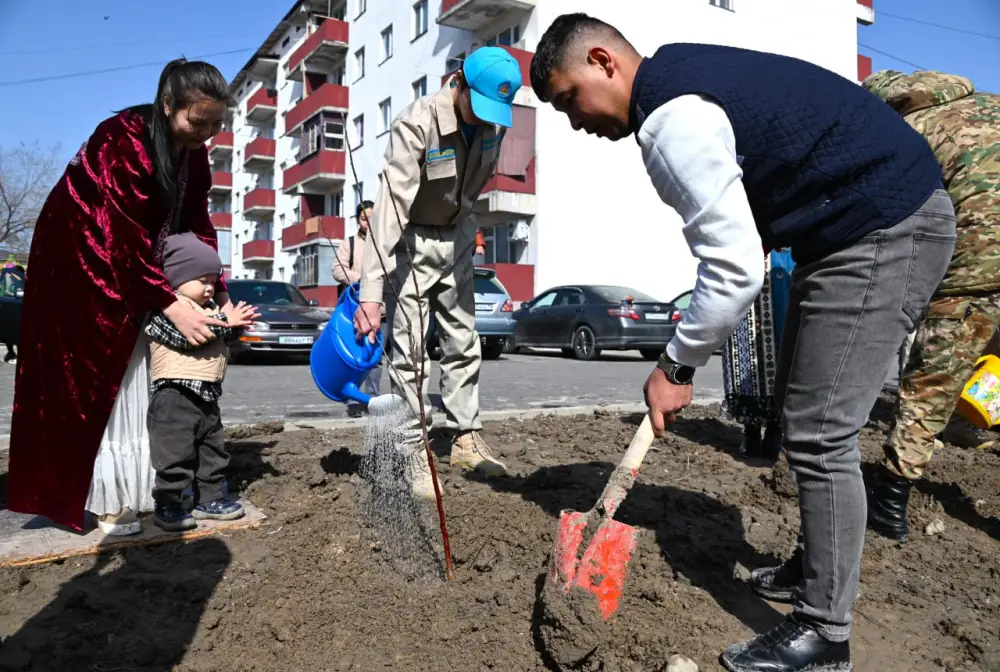 В честь Жаңару күні во всех гарнизонах прошла экологическая акция (3)