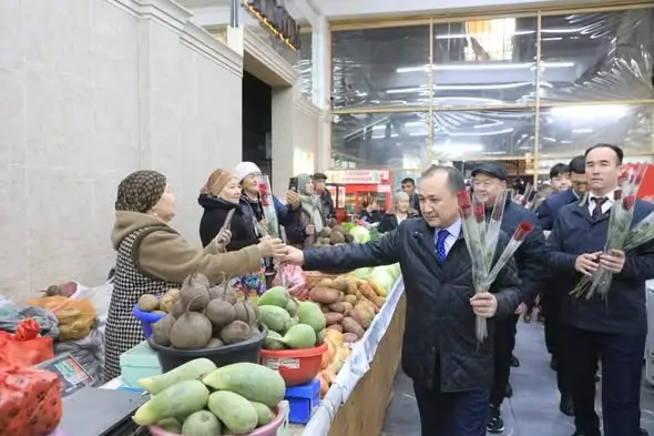 САРЫАГАШ: МАТЕРИ — СЕРДЦЕ СЕМЬИ, ПРАЗДНИК В ЧЕСТЬ ЖЕНЩИН Павлодаре