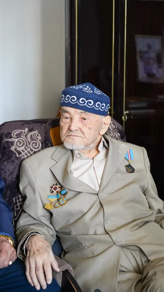 102-летний ветеран Курмат Рахимов: голосование как мост через века Павлодаре