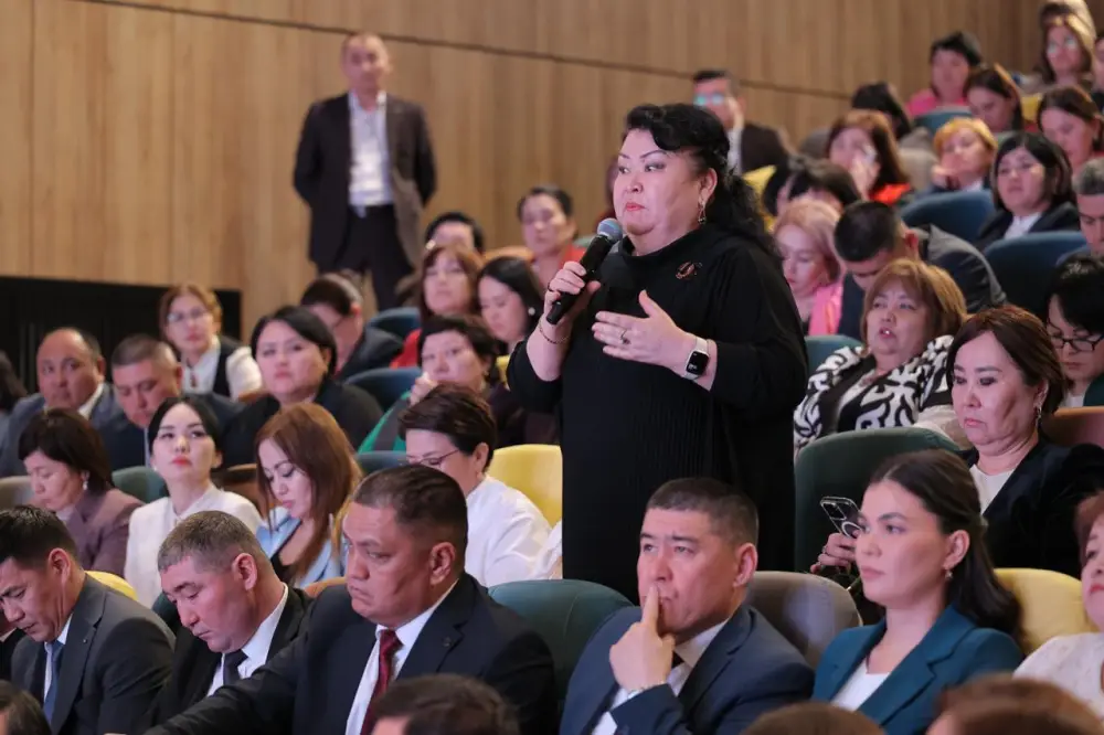 Стратегическая конференция в Астане: новые подходы к развитию образования и их влияние на будущее школ Павлодаре