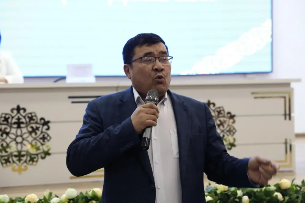 "Дұрыс ілім тура жолға сілтейді" (3)